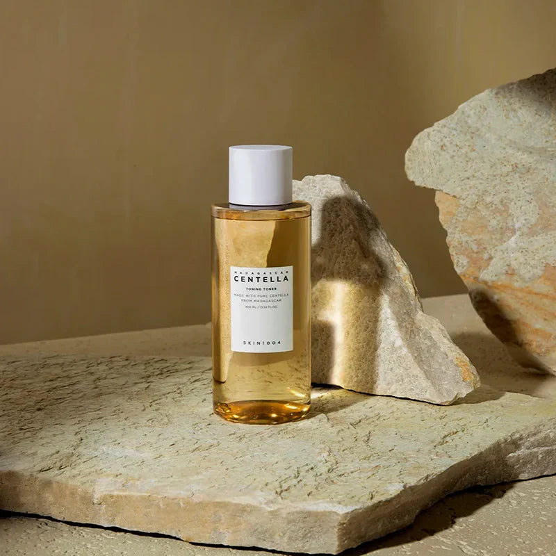 CENTELLA Madagascar Toning Toner 210ml Lotion Tonique Apaisante Exfoliante PHA